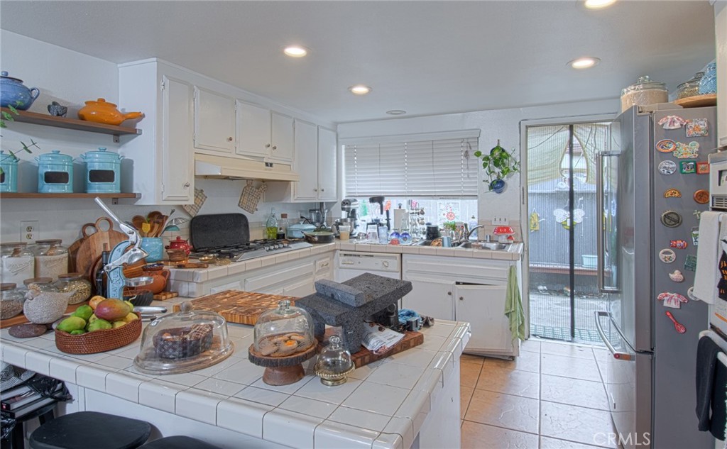 Unit 1 - Kitchen - 2731 W Orion Avenue, Santa Ana CA 92704 - photo 6