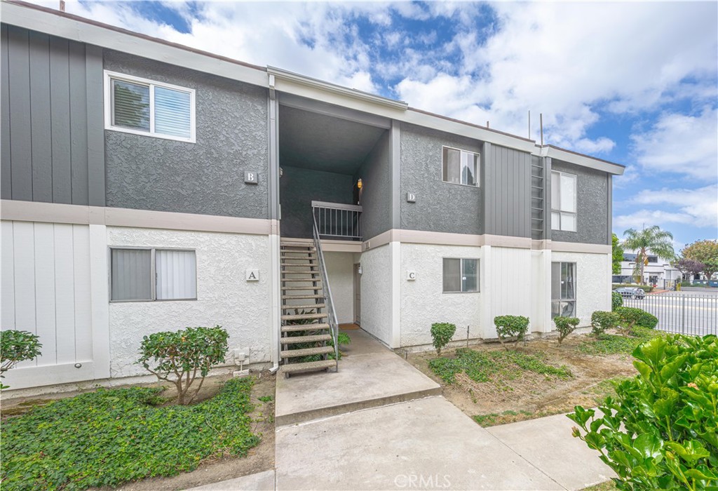 2803 S Fairview C, Santa Ana CA 92704 - photo 4