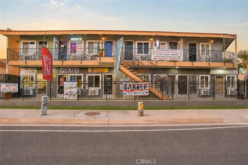 2803 W 17th, Santa Ana, CA 92706