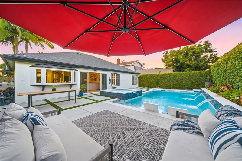2809 S Diamond Street, Santa Ana, CA 92704