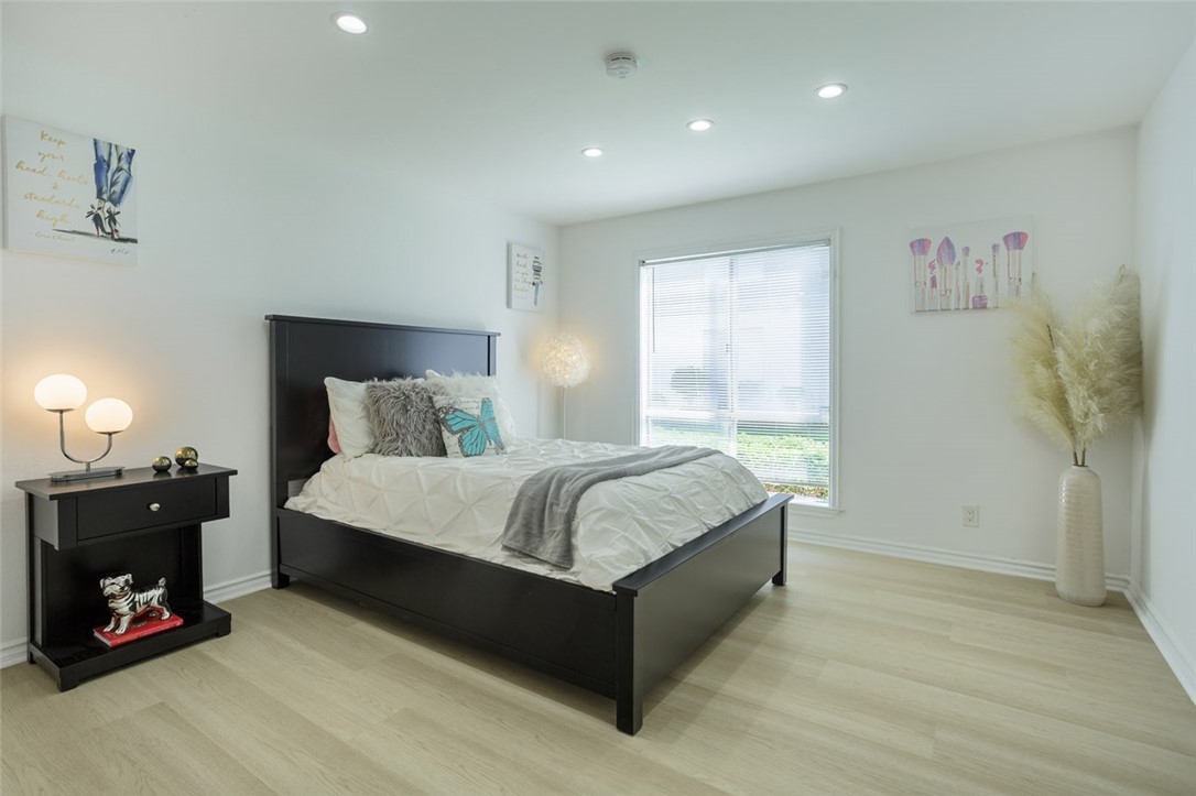 Great size bedroom. Open and Airy - 2815 S Fairview G, Santa Ana CA 92704 - photo 10
