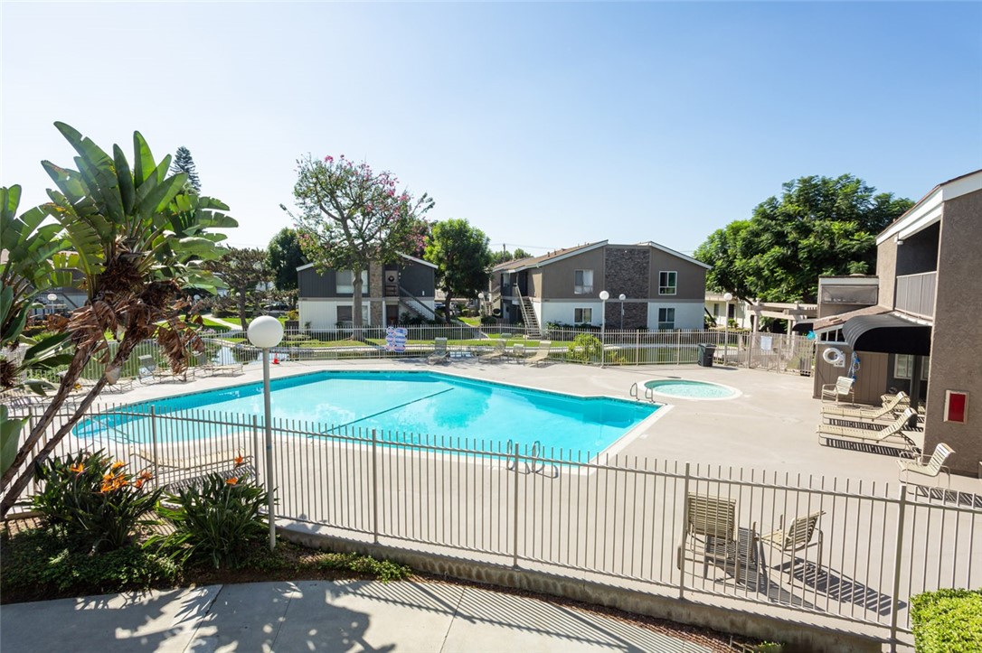 2815 S Fairview G, Santa Ana CA 92704 - photo 21