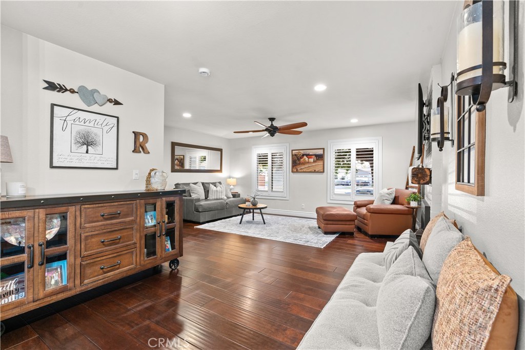 2817 Ridgewood, Santa Ana CA 92705 - photo 4