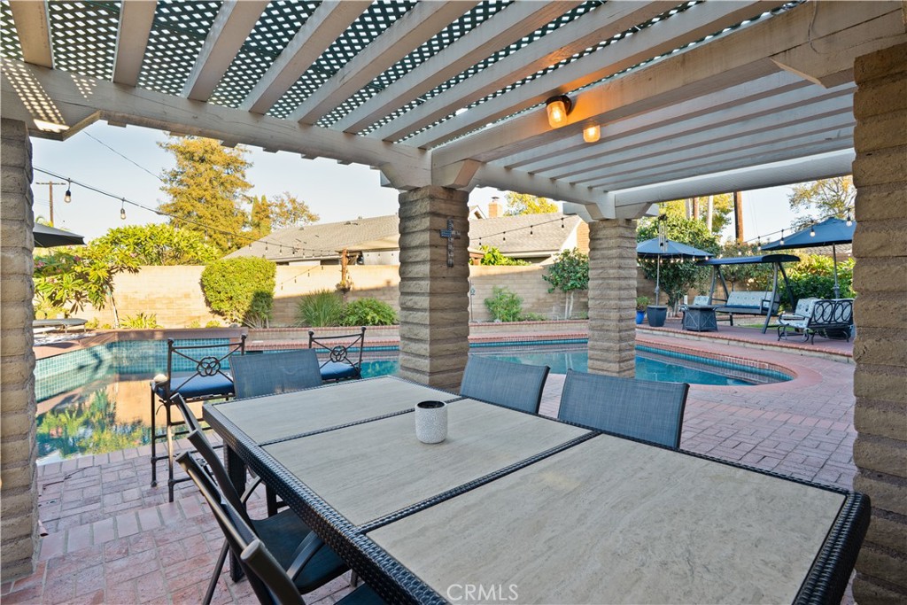 2817 Ridgewood, Santa Ana CA 92705 - photo 18