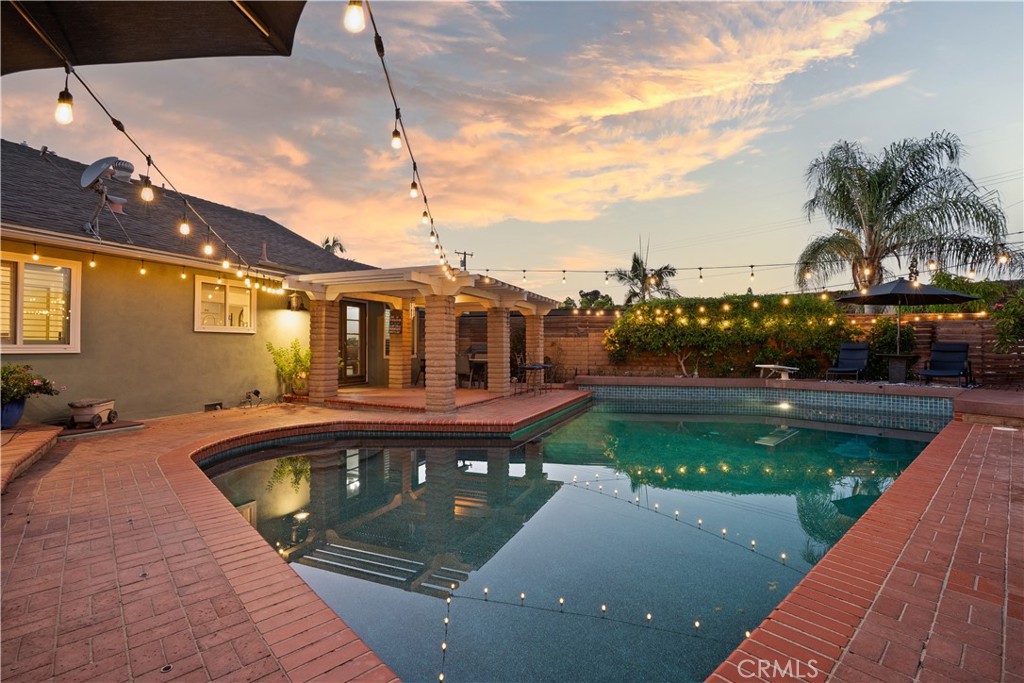 2817 Ridgewood, Santa Ana CA 92705 - photo 20