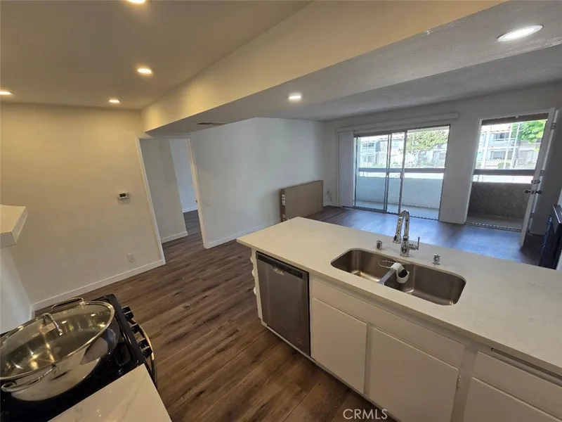 2817 S Fairview, Santa Ana, CA 92704