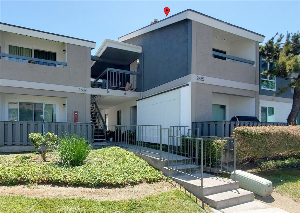 Entrance located on Fairview. 2nd building located on the right - 2835 S Fairview H, Santa Ana CA 92704 - photo 21