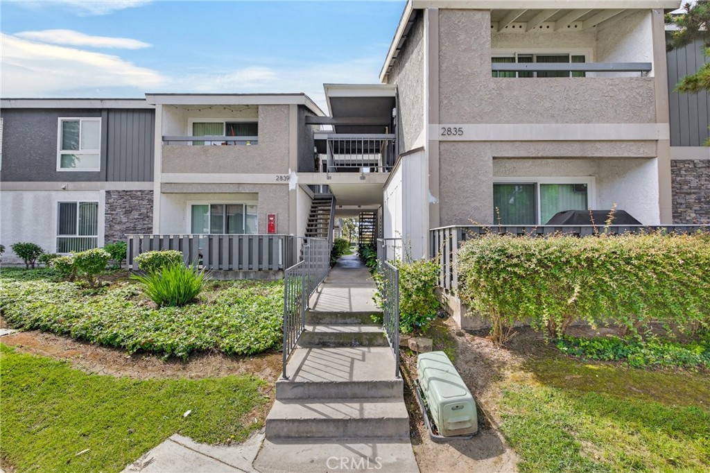 2839 S Fairview D, Santa Ana CA 92704 - photo 1