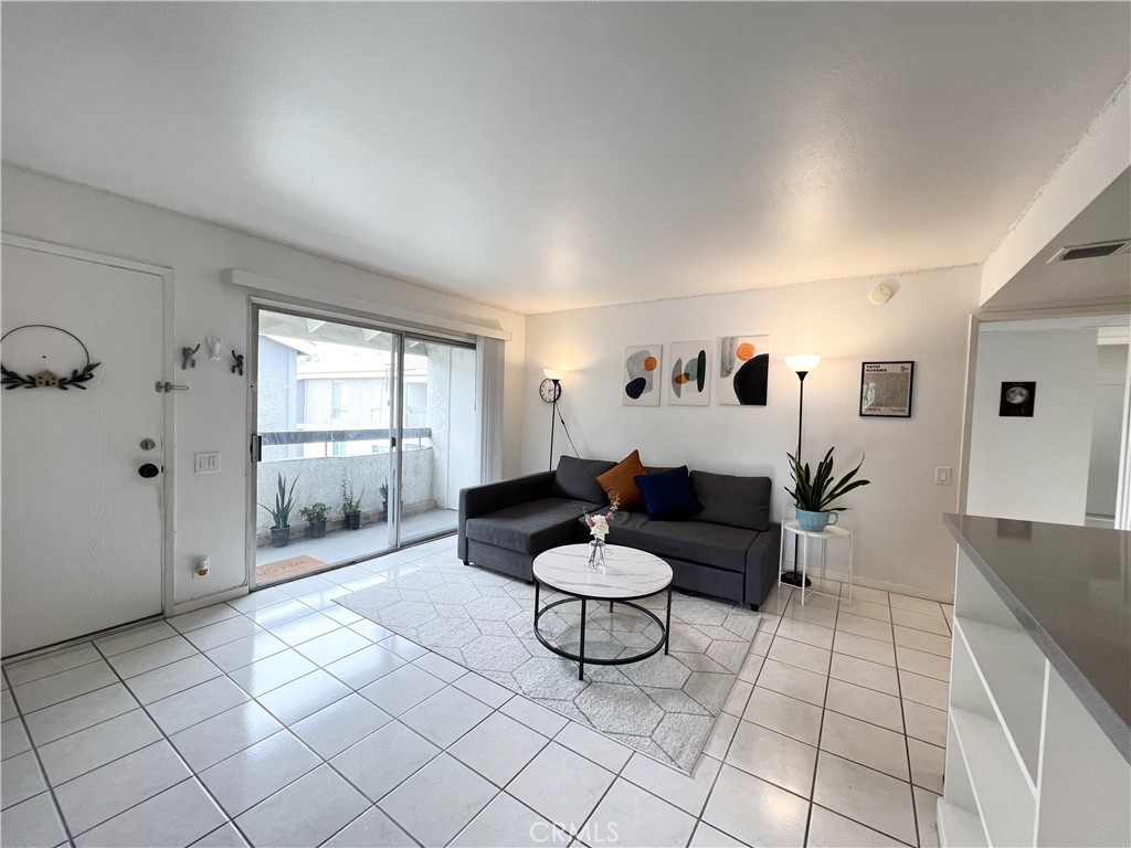 2847 S Fairview Street H, Santa Ana CA 92704 - photo 4