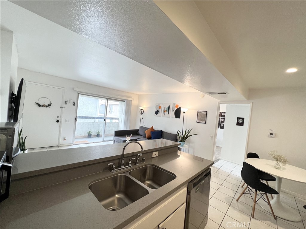 2847 S Fairview Street H, Santa Ana CA 92704 - photo 8