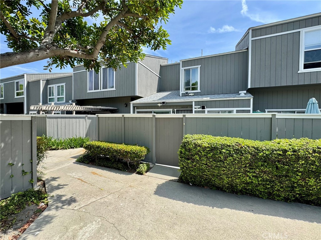 2 Story Townhome w/ private patio - 2910 S Greenville H, Santa Ana CA 92704 - photo 1