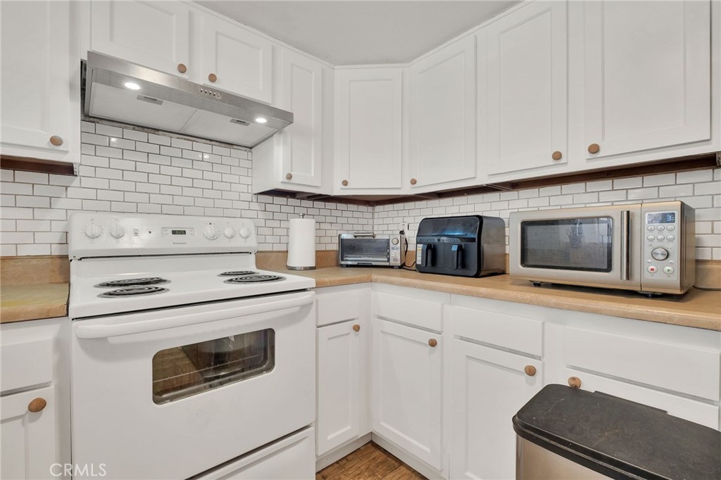 300 E Chestnut 205, Santa Ana CA 92701 - photo 9
