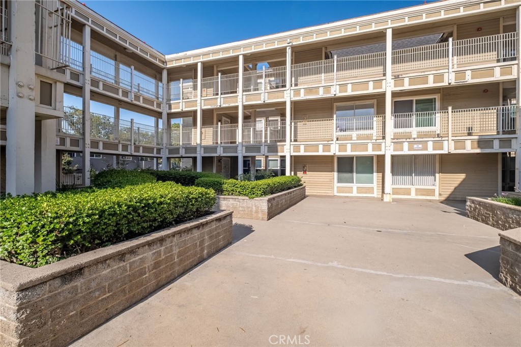 300 E Chestnut 205, Santa Ana CA 92701 - photo 25