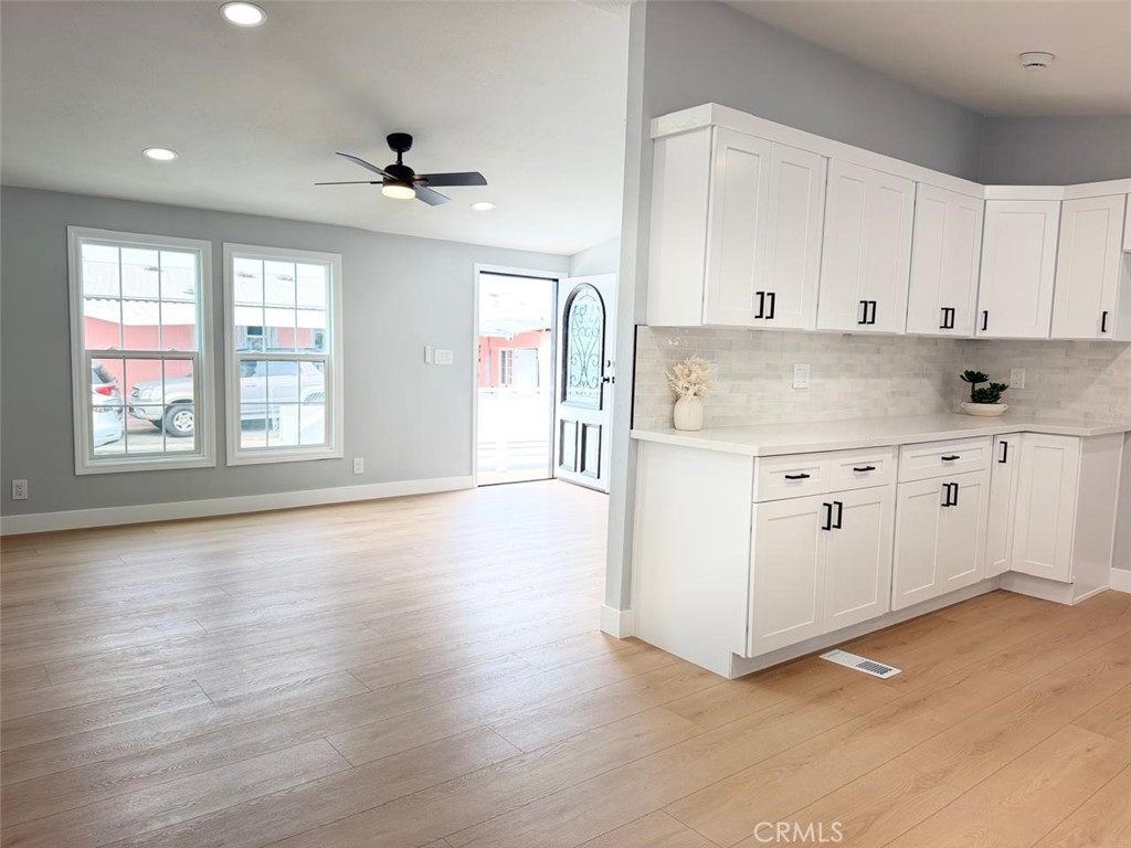301 Duke lane 16, Santa Ana CA 92704 - photo 14