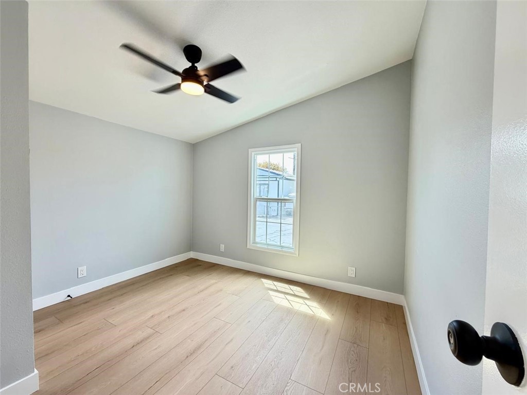 301 Duke lane 16, Santa Ana CA 92704 - photo 16