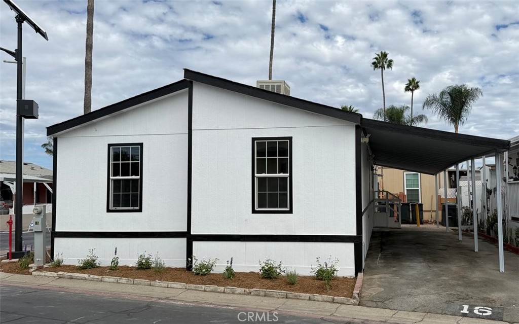 301 Duke lane 16, Santa Ana CA 92704 - photo 22