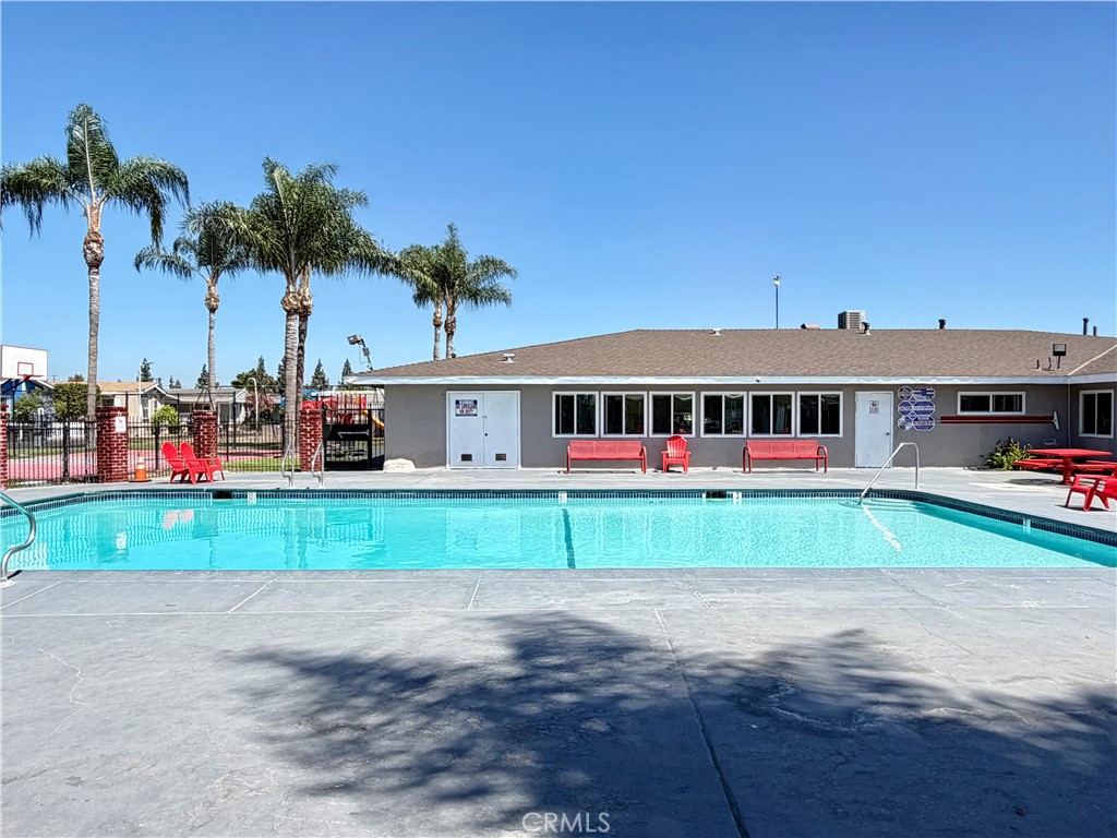 301 Duke lane 16, Santa Ana CA 92704 - photo 26