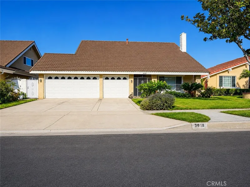 3018 S Pacific, Santa Ana, CA 92704