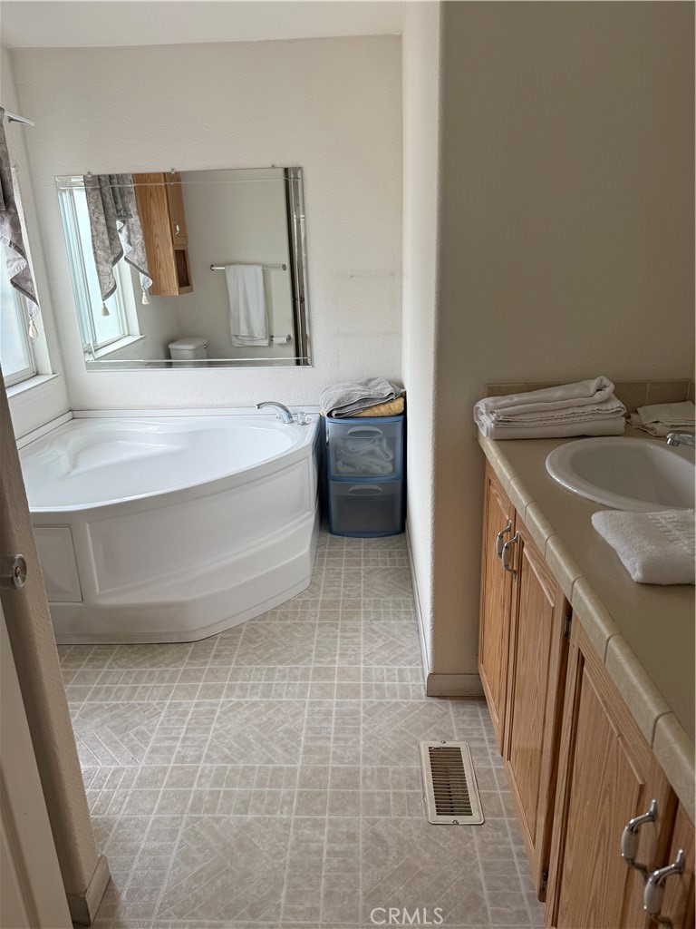 302 Teton, Santa Ana CA 92703 - photo 4