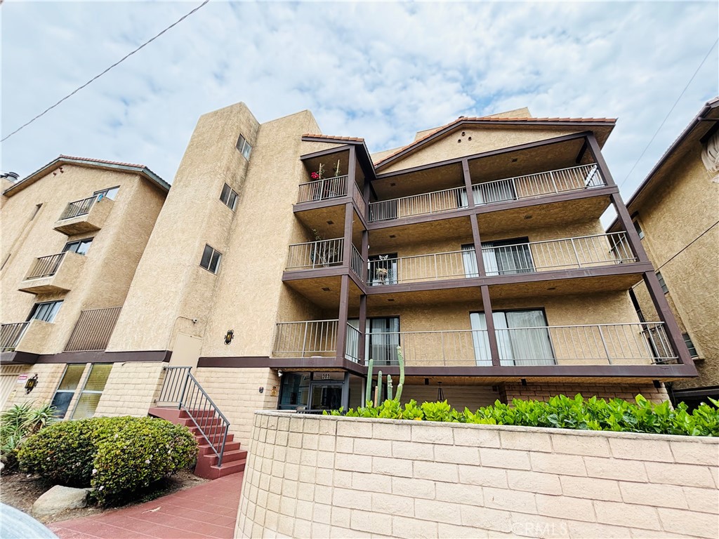 303 E 9th 304, Santa Ana CA 92701 - photo 1