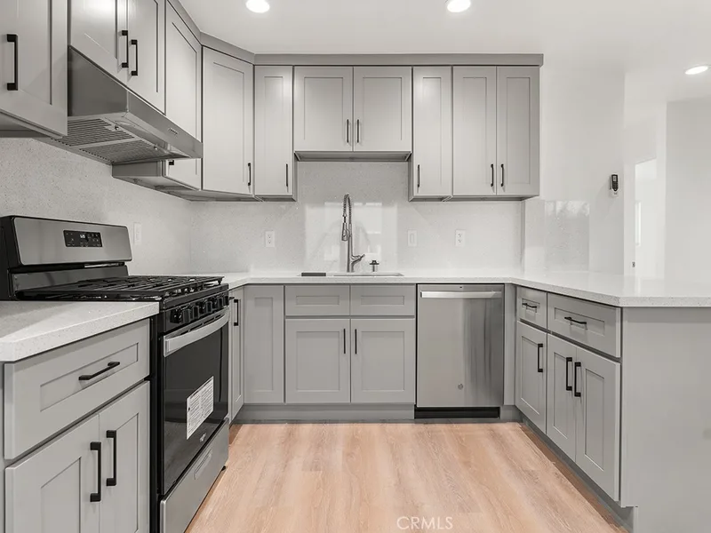 308 S Laurel Street C, Santa Ana, CA 92704