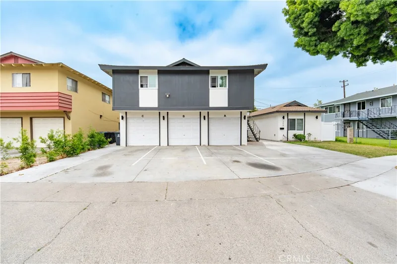 308 S Laurel Street, Santa Ana