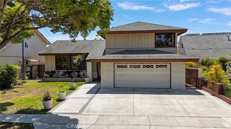3114 S Rene, Santa Ana, CA 92704