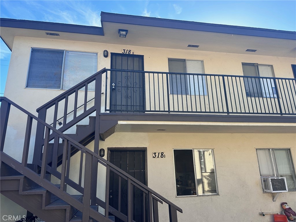 318 E Walnut Street B, Santa Ana CA 92701 - photo 1