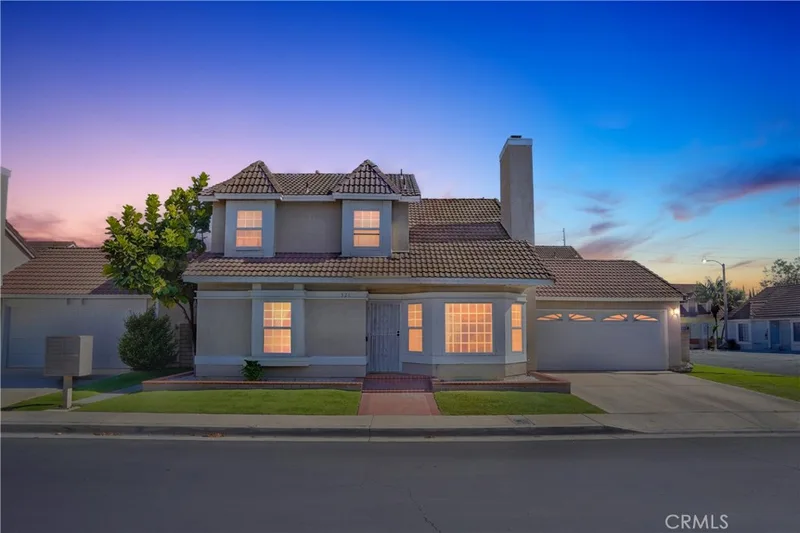 321 Burlington Common, Santa Ana, CA 92704