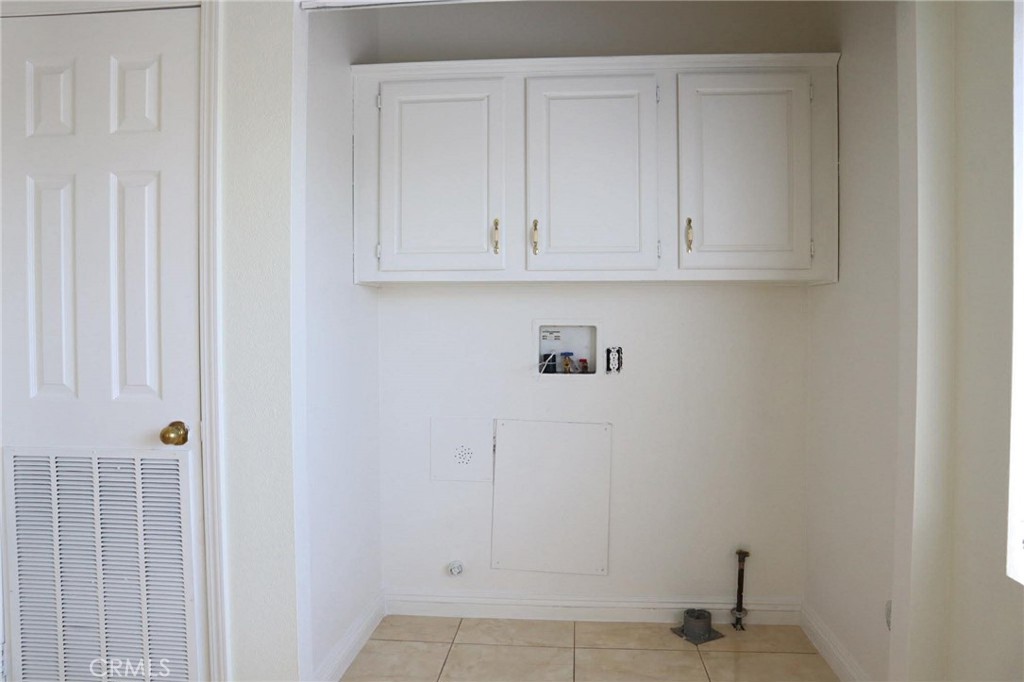 323 N Euclid st, sp 65 65, Santa Ana CA 92703 - photo 1