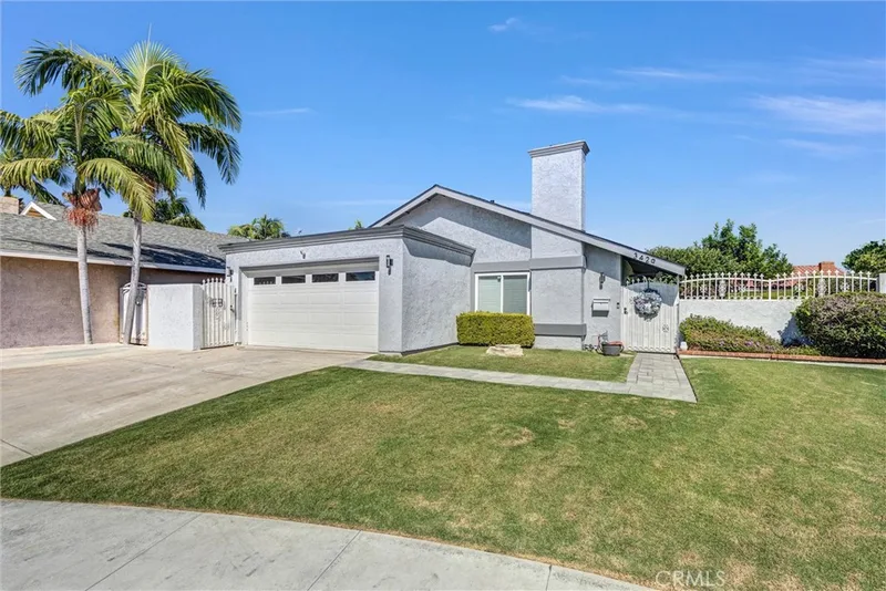 3429 S Lowell, Santa Ana, CA 92707