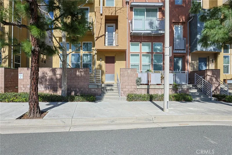 347 E Memory, Santa Ana, CA 92705