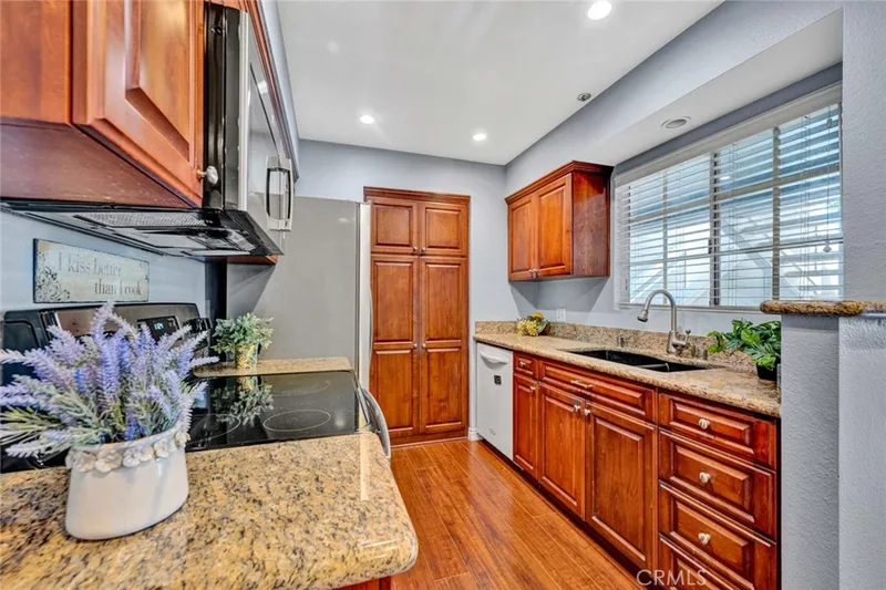 3500 S Greenville G15, Santa Ana