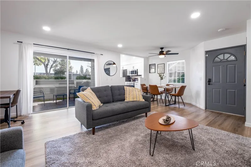 3500 S Greenville Street F3, Santa Ana, CA 92704