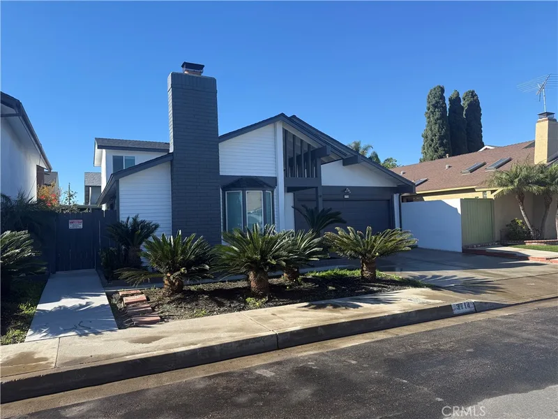 3714 S Parton, Santa Ana, CA 92707
