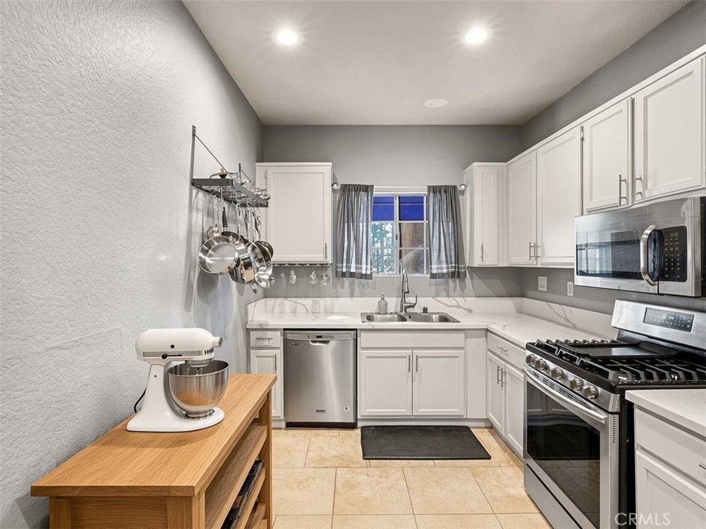 3750 S Bear Unit F, Santa Ana CA 92704 - photo 7