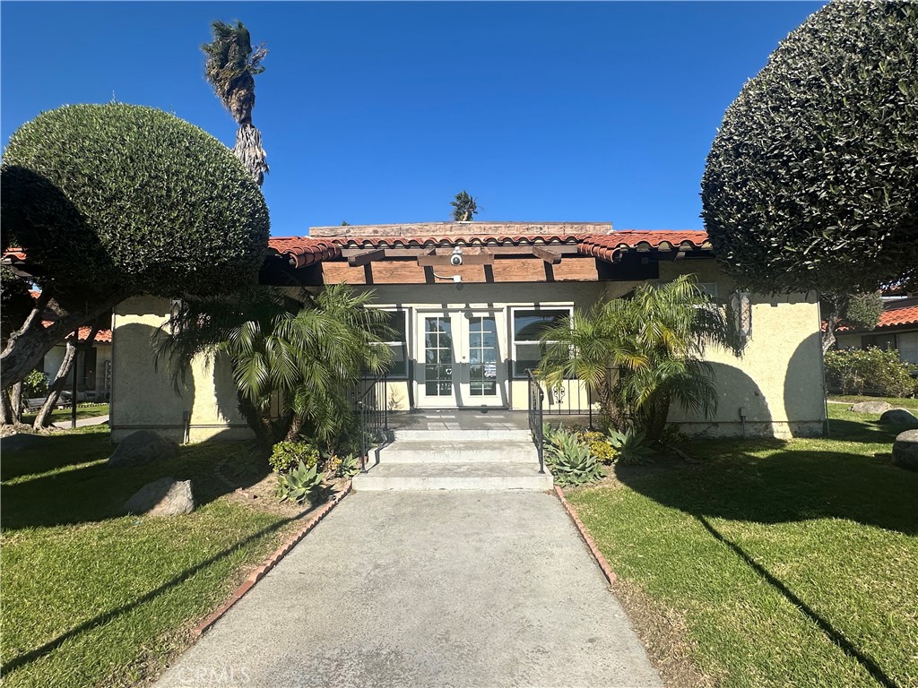 3927 W McFADDEN AVE B, Santa Ana CA 92704 - photo 1