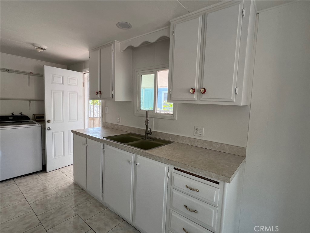 3929 W 5 TH Street 4, Santa Ana CA 92703 - photo 4