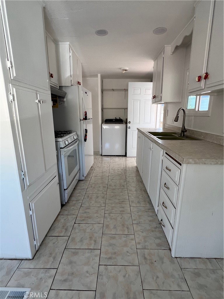 3929 W 5 TH Street 4, Santa Ana CA 92703 - photo 6