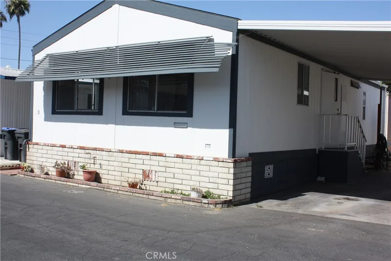 3929 W 5th 19, Santa Ana, CA 92703