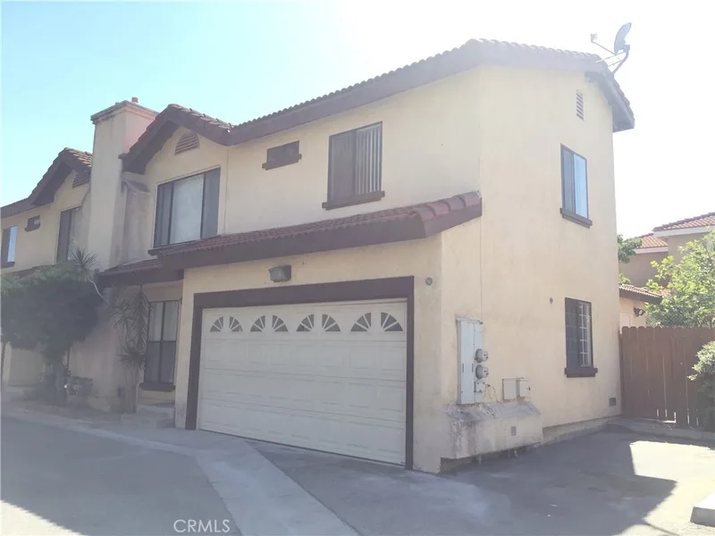4018 W 5th, Santa Ana, CA 92703