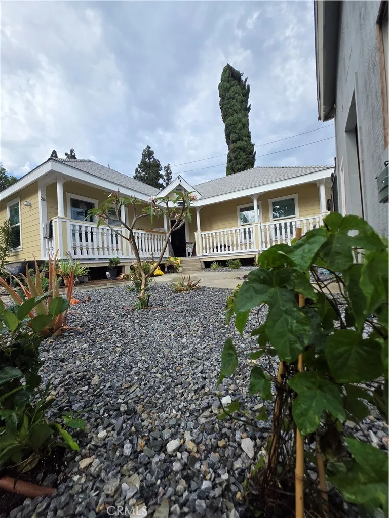 402 E PINE 2, Santa Ana, CA 92701