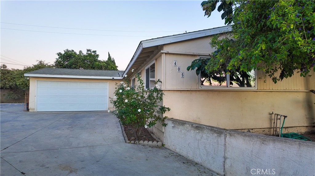 405 S Clara, Santa Ana CA 92703 - photo 1