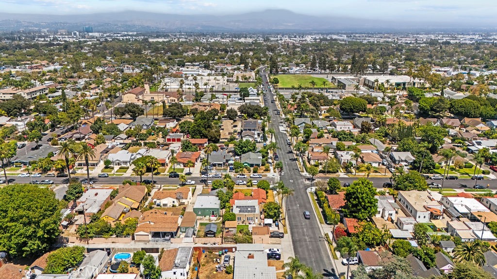 405 W Mcfadden, Santa Ana CA 92707 - photo 8