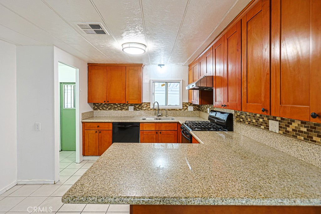 4080 W 1st St 127, Santa Ana CA 92703 - photo 18