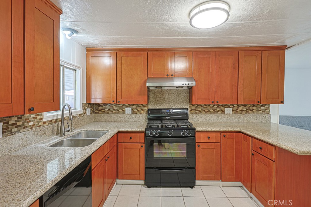 4080 W 1st St 127, Santa Ana CA 92703 - photo 20