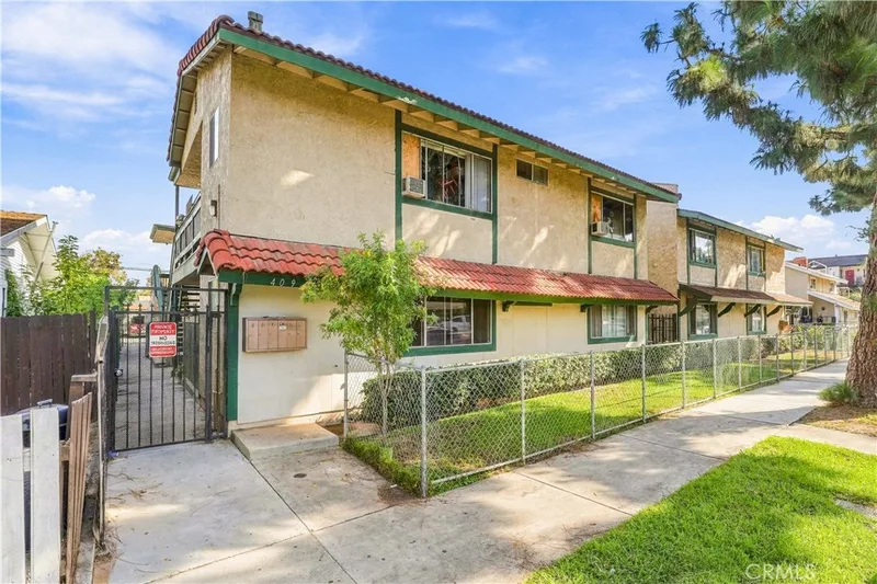 409 E Pine Street, Santa Ana