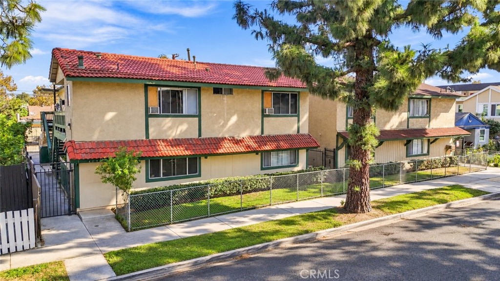 409 E Pine Street, Santa Ana CA 92701 - photo 3