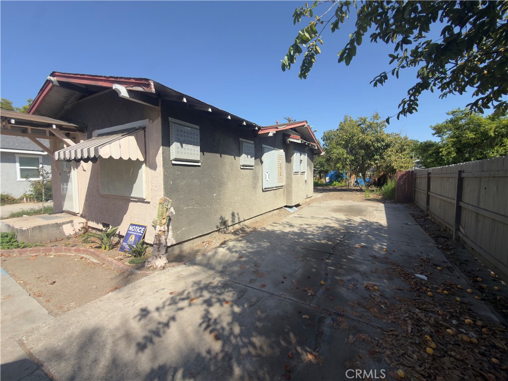 Driveway - 409 S Flower, Santa Ana CA 92703 - photo 2