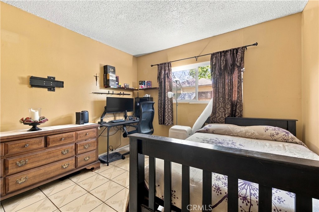 4109 W 5th, Santa Ana CA 92703 - photo 11